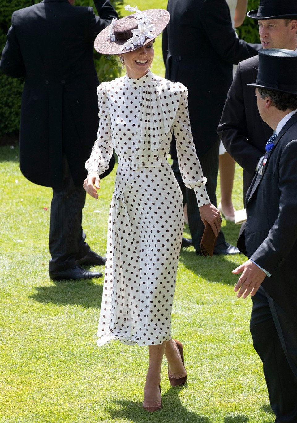  Katalin megjelenése üdítően friss volt a derbin