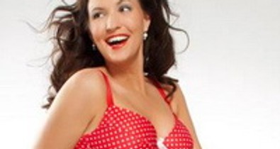 Szexi fehérneműben csábít Demmer Erika