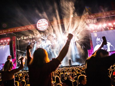 Ez az első nagy koncerted? Ezekre a veszélyekre figyelj a tömegben!