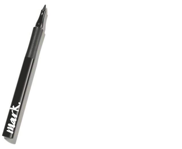 Csábíts cicaszemekkel! Így készítsd el a tökéletes tusvonalat