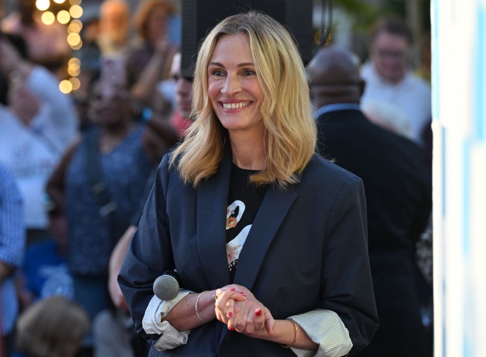 Julia Roberts az élő példa rá, hogy smink nélkül, bármely életkorban ragyoghat egy nő