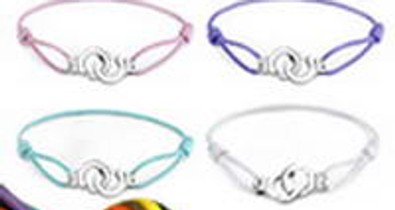 Megbilincsel a szerelem!