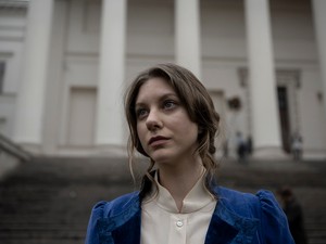 Mosolygó Sára: „Kihívás, hogy egy teljesen ismeretlen szituációban pár perc alatt megértsem és teljesítsem a rendezői szándékot”