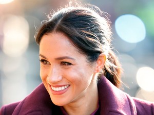 Meghan Markle visszatért a vörös szőnyegre, és gyönyörűbb, mint valaha