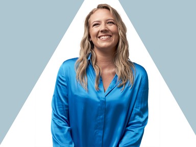 Vámosi Kira: „amikor hazaérek, leteszem a napi munkát és ismét íróvá válok”