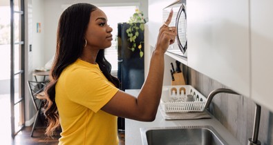 Nem, ez nem vicc: ez történik a zöldségek vitamintartalmával, amikor mikróba teszed őket