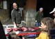 A látogatók a kulisszák mögé pillantva, szakemberek vezetésével ismerkedhettek meg a testfelépítés és a vér rejtett titkaival / Fotó: Pozsonyi Zita