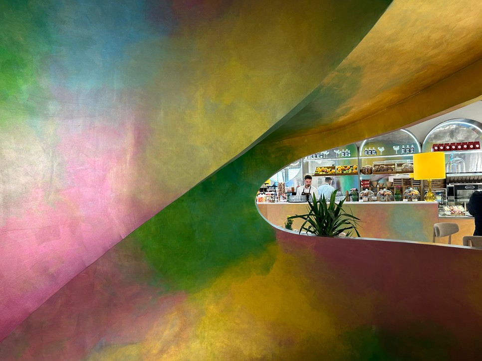 Csók Bisztró: Színek és ízek harmóniája az Andrássy úton