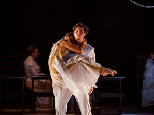 Táncszínházi előadás Szepes Mária regénye alapján 