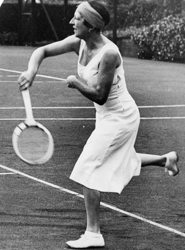 Suzanne Lenglen Patue ruhájában
