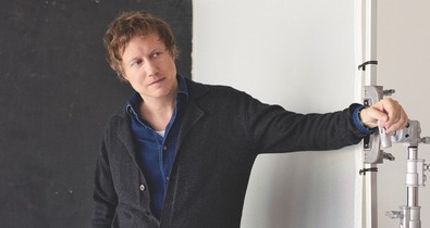 A traumák feldolgozása időt, távolságot igényel – Beszélgetés Nemes Jeles Lászlóval