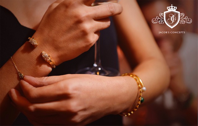 Debreczeni Zita Jacobs Concepts