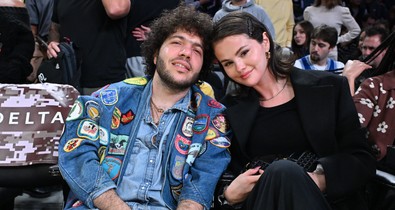 Selena Gomez elegánsan reagált a válását követelő rajongóknak, Instagramon üzent az énekesnő