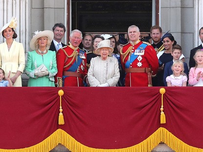 Válságban a királyi család: 18 millió fonttól estek el a vírus miatt