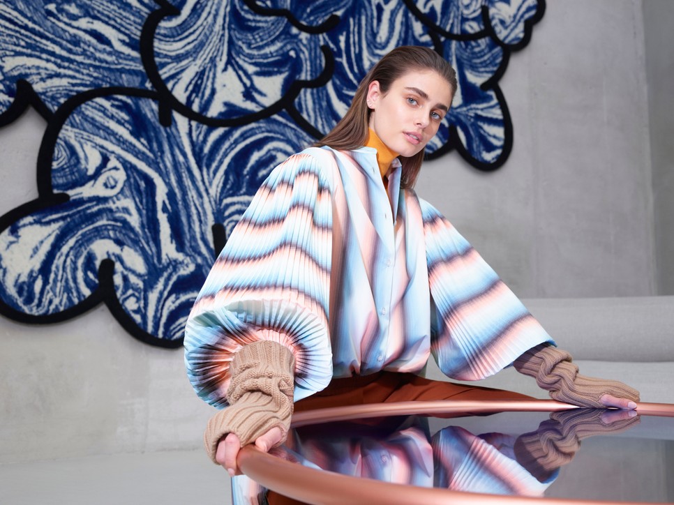 Taylor Hill 20220126 DC WeekendMaxMara SH10 060 25m xl