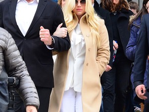 Taylor Swift 250 ezer dollárt adományozott Keshának