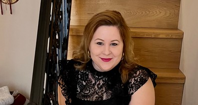 Ezzel a trükkel könnyedén elterelheted a figyelmet a telt idomaidról