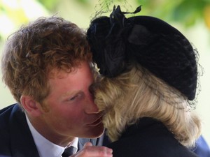 Nagyon kellemetlen dolog derült ki Kamilla királynő és Harry herceg kapcsolatáról