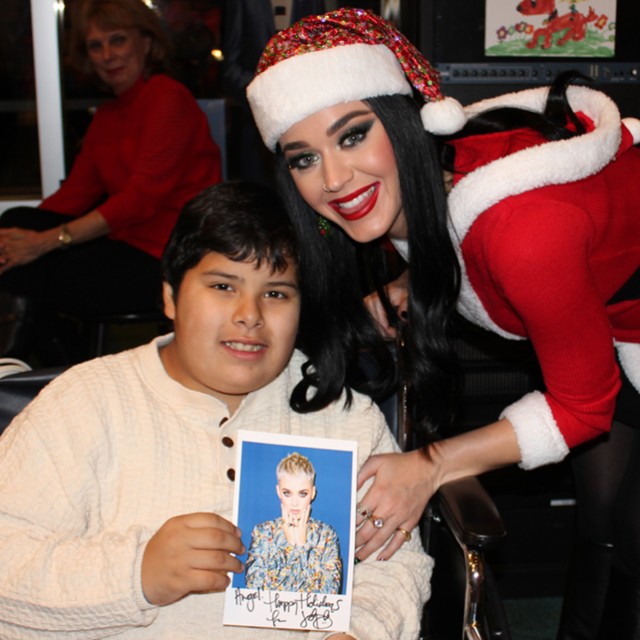 Katy Perry olyan szívmelengető dolgot tett, hogy megkönnyeztük!