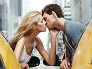 Eljegyezték a szupermodellt!