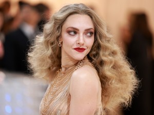 Amanda Seyfried meztelenruhája a Met-gála egyik ékköve volt