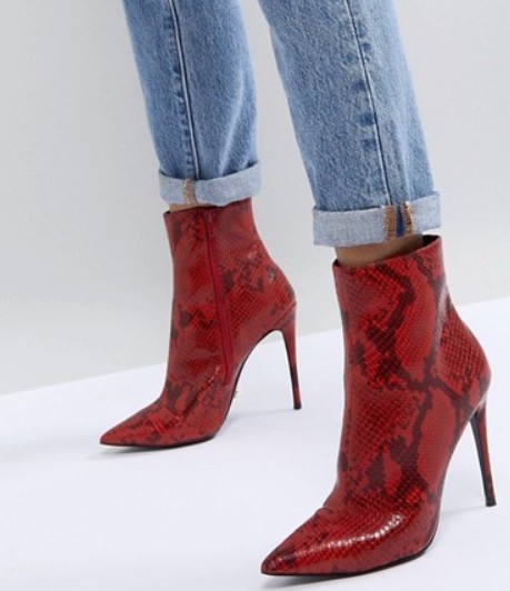 Kígyóbőr mintás csizma ASOS- 57,900 Ft- asos.com