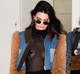 Ha már Kendall Jenner az utcára is felveszi, akkor ez már egyértelműen a mainstream felé ballagó trend