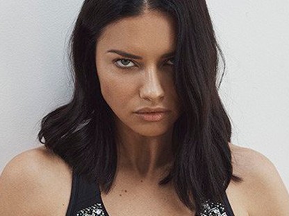 A Puma legdögösebb darabját Adriana Lima hozta el