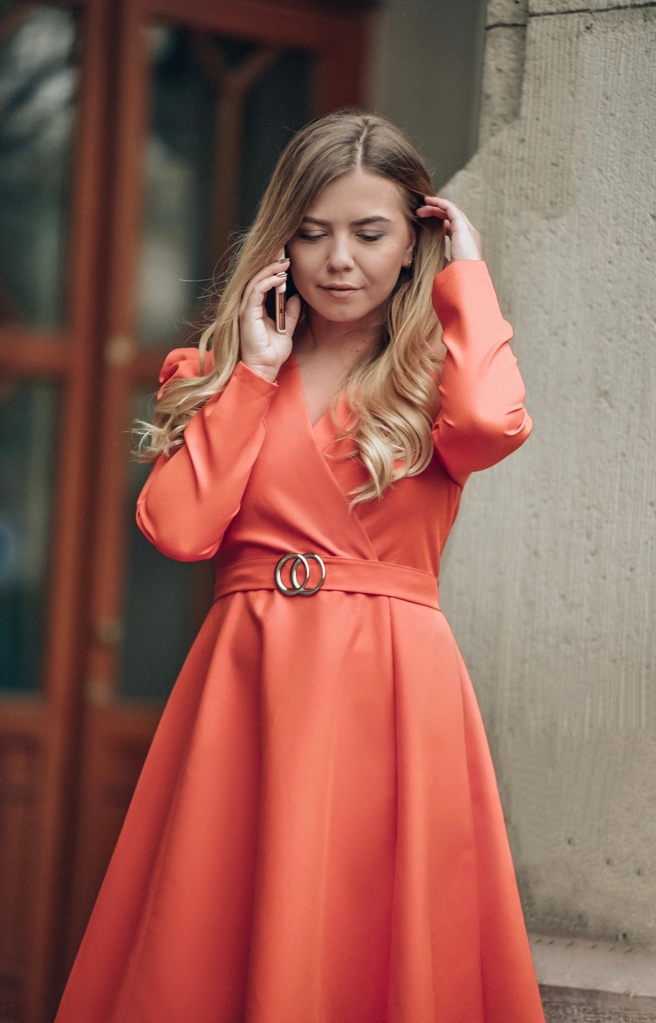 Egy ruha, ami az üzleti megbeszélésen és vacsorán is megállja a helyét