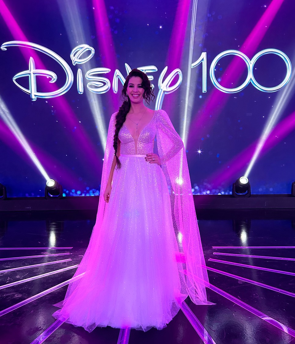 Ördög Nóra a Dancing with the Stars showműsorban egy varázslatos Dalaarna ruhában