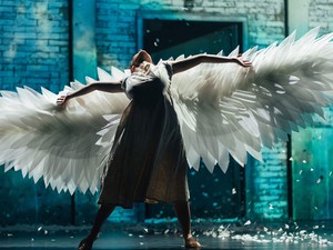 Nyerj jegyet a balettre a GLAMOUR Plusz-szal: érkezik a Fekete hattyú!
