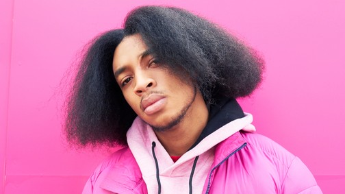 Nem vagy kevésbé ember, ha nem posztolod tele az Instagramot a fájdalmaddal