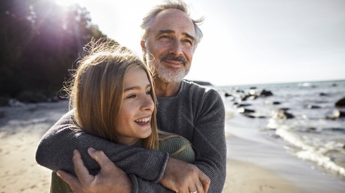 „Jaj ne, a saját apámhoz mentem feleségül!” - Tényleg olyan párt választunk magunknak, mint az apánk?