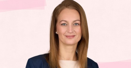 Ez a 3 szín Forsthoffer Ágnes stílusának titka: a divatszerkesztő szerint mindenkinek jól állnak