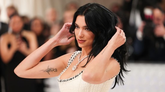 Dua Lipa bikinije a legextrémebb, amit valaha láttunk