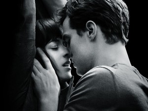 Tudjuk, mit kapsz Valentin-napra!