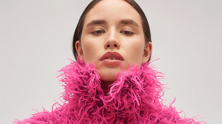 Idén karácsonykor hazai tervezőtől válassz ajándékot, például egy különleges, vibráló dzsekit!