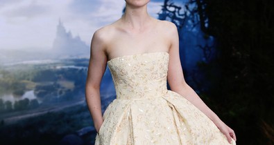 Elle Fanning meséből lépett ki