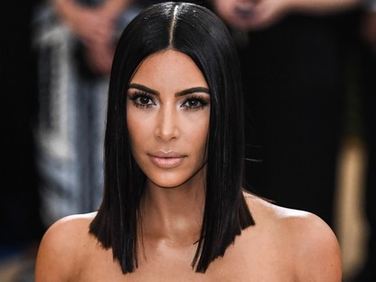 Kim Kardashian-t azzal vádolták, hogy kokainozik, de a valóság ennél sokkal botrányosabb