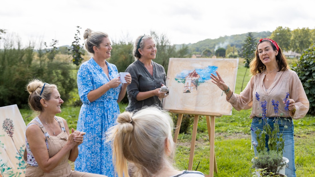 A közösség után nagyon fontos az érzelmek megélésének és kifejezésének képessége, talán ezért is terjedtek el annyira az elmúlt évtizedekben a művészeti terápiák