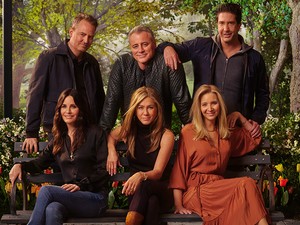 David Schwimmer annyira kedves fotót osztott meg Jennifer Anistonnal, hogy most mindenki odáig van értük