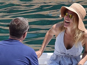 Ó, Scully ügynök micsoda tengerparti szexizés!