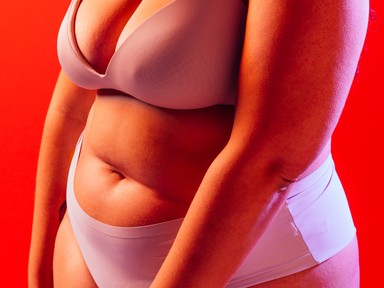 Így néz ki egy női test pocakszőrrel, redőkkel, és ennél felszabadítóbbat már régen láttunk