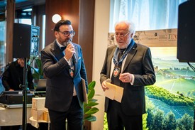 A szarvasgomba lovagrend missziója, hogy hírét vigyék a világban ezen ínyencségeiknek, emberbaráti cselekedetekkel irányítva rájuk a figyelmet