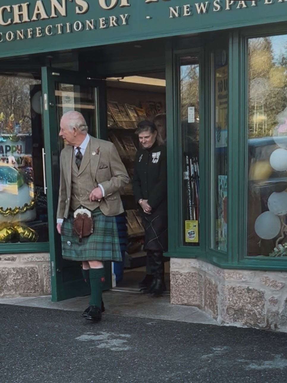 Károly király gyerekkorában sokat járt ebben a vegyesboltban