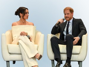 Szájról olvasó leplezte le Meghan Markle-t, a hercegné borzasztóan kínos helyzetbe hozta a Harry herceget