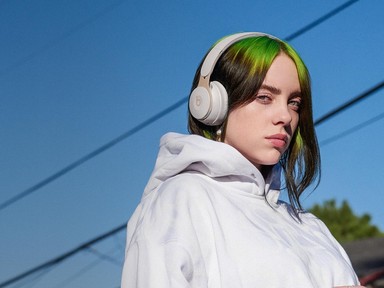 Ilyen fotókra aztán nem számítottunk Billie Eilishtől