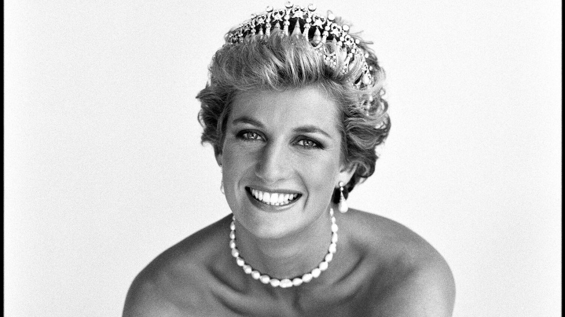 Az egyik, ha nem a leghíresebb portré Lady Diana-ról, de azt kevesen tudják, hogy kinek a nevéhez fűződik a kép készítése