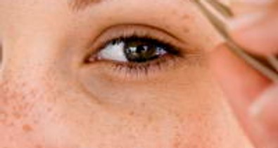 Szemöldökszínezés