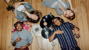 A természet hangjaihoz hasonlóan a megnyugtató zene is enyhíti a szorongást